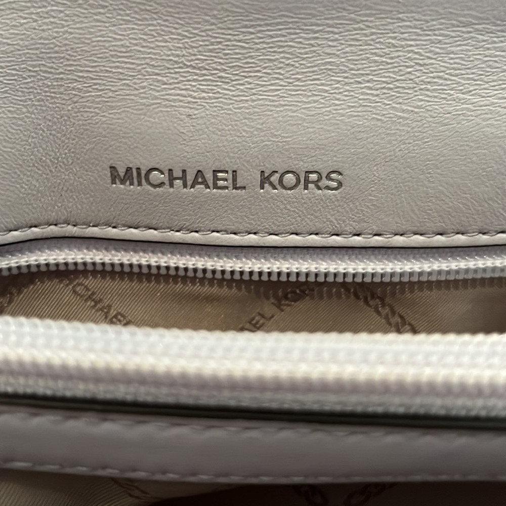Michael Kors purse - Picture 6 of 11